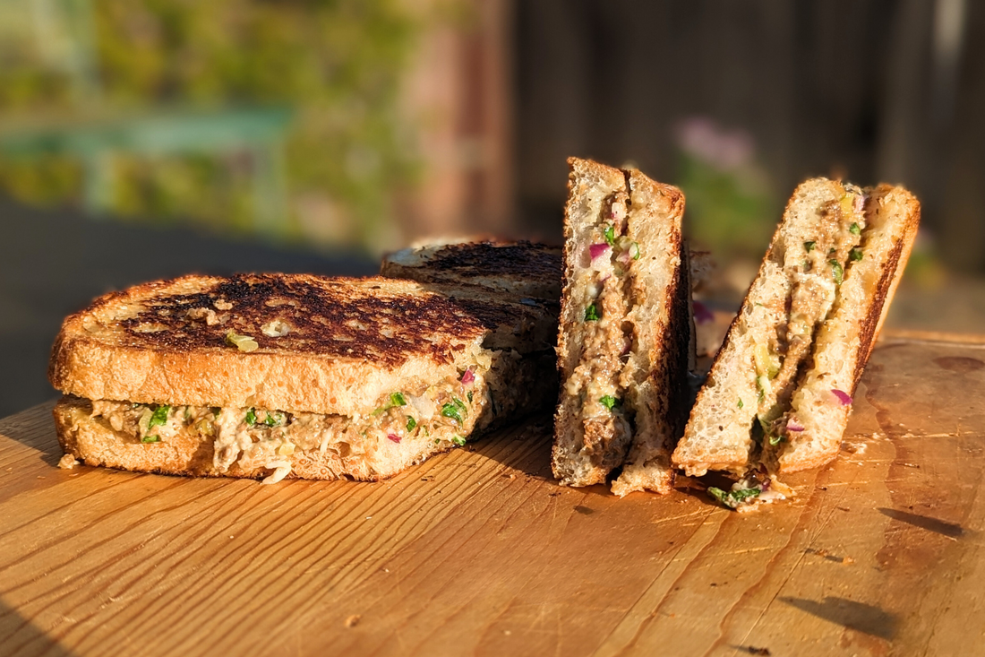 Shroomeats Shr-una Sandwich with Mushroom Shred-It